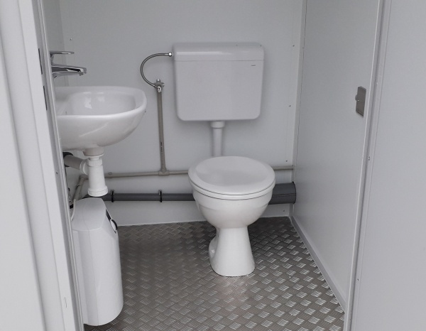 (WC21) 2 WC indépendant 8 pieds ( +/- 3 m² )