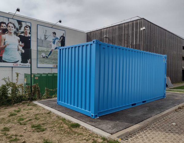 Oplslagcontainer "  sectionneldeur 20 voeten ( +/- 14,70 m² )