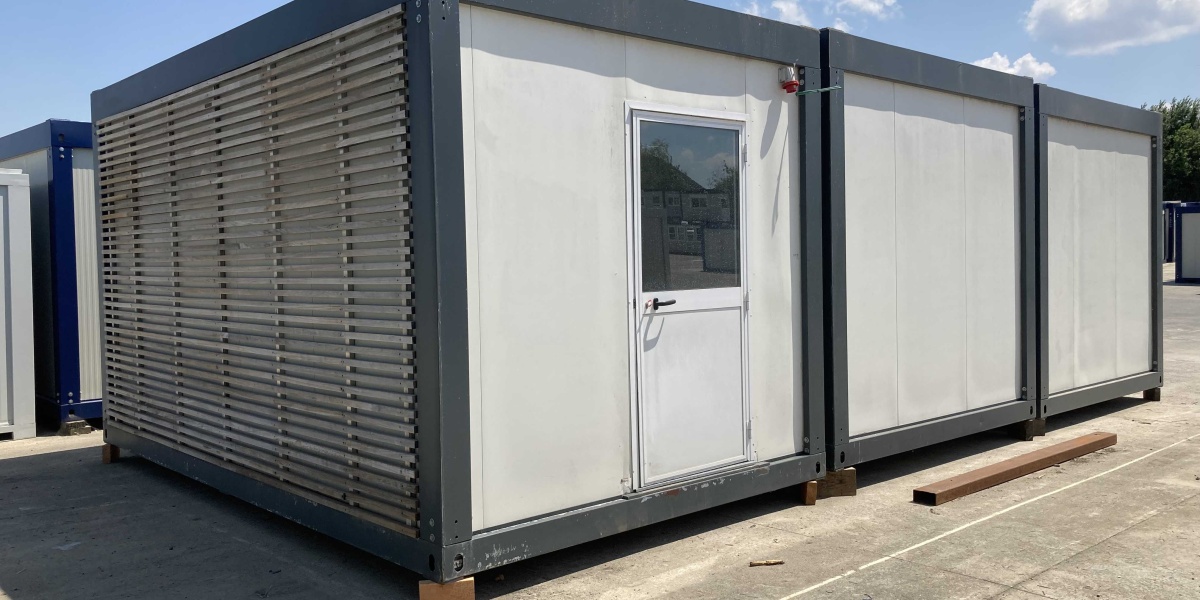 Occasion : Assemblage de 3 containers de +- 500 x 300 cm qui forme un module de +- 500 x 900 cm - slide 2