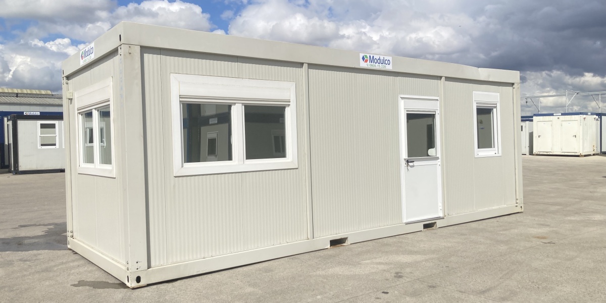Tweedehands module van +-800 x 300 cm || 11 950,00 € || - slide 0