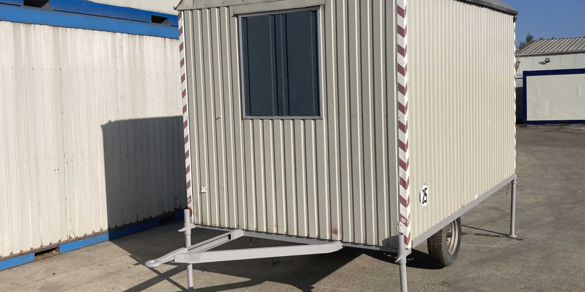 Roulotte de chantier +- 300cm x 210 cm ||2600,00 € || - slide 0